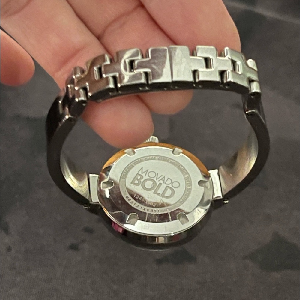Movado Bold Silver and Rose Gold Watch ( NO BOX ) New Battery - Picture 2 of 12